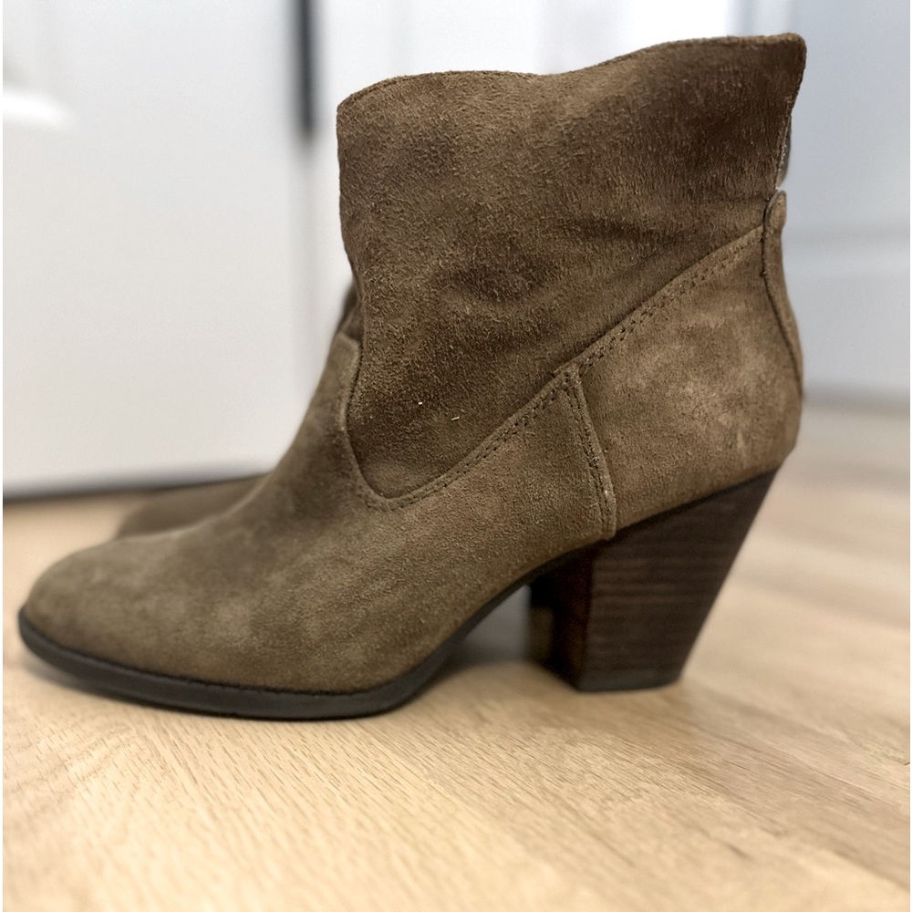 Nine West | Women's Hamelin Dark Green Suede | Ankle Boots | Size 9M
